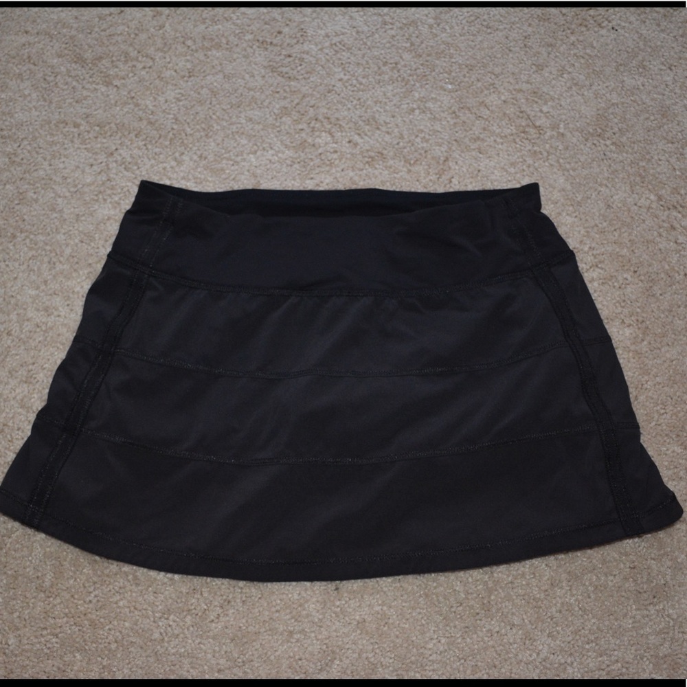lululemon black skirt